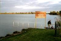 07-lake.jpg